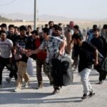 رویترز: جنگ و بحران اقتصادی در ایران مهاجران افغان را به بازگشت واداشته است