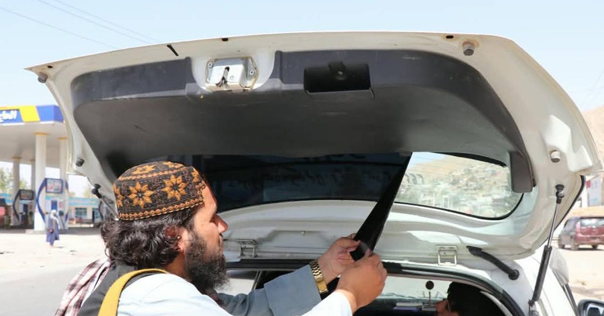 طالبان در هرات و بغلان جمع‌آوری سلاح و پاک‌سازی شیشه‌های ‌سیاه موترها را آغاز کرد